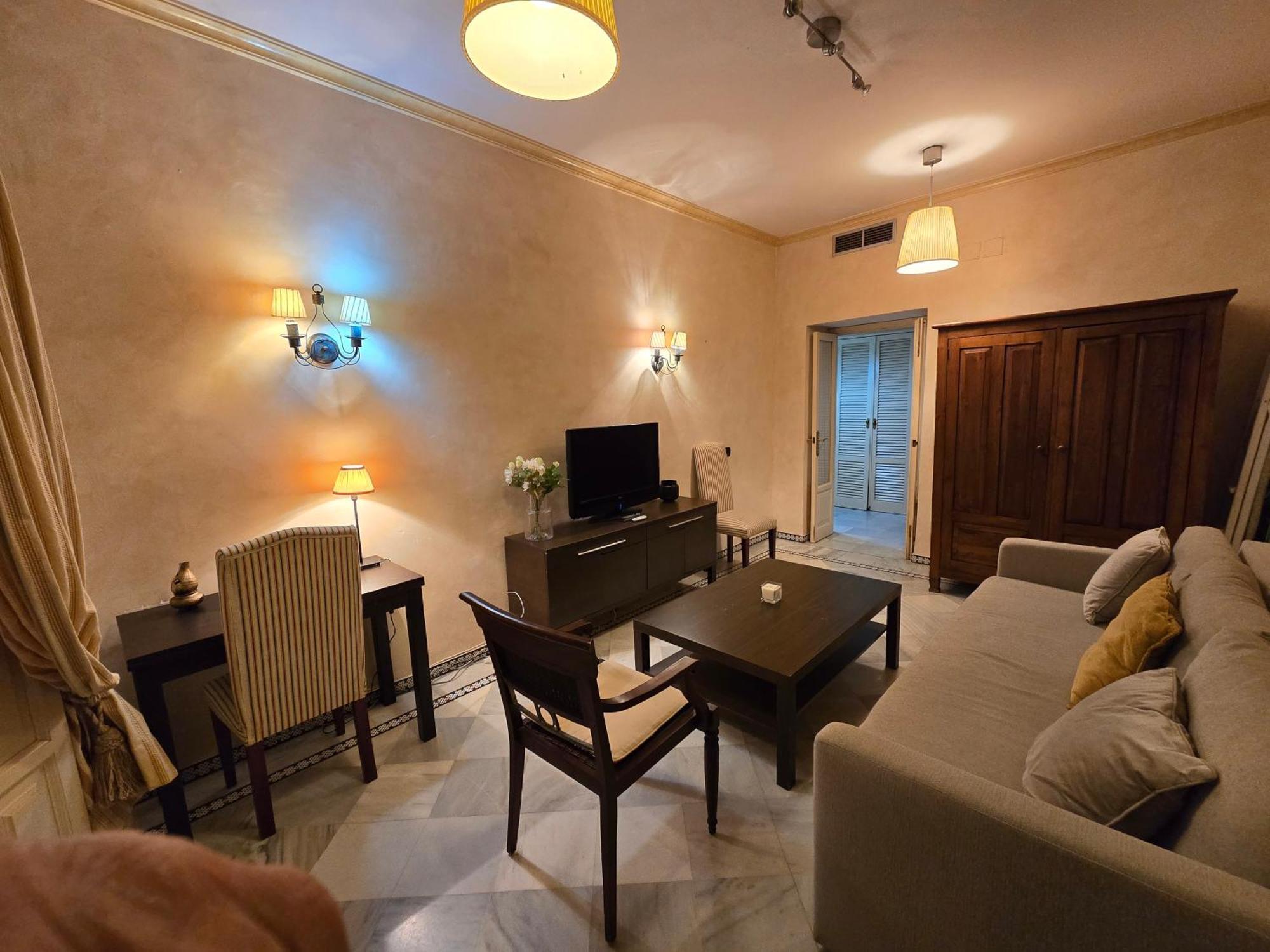 Apartamento En Casa Palacio Centro Historico Sevilla